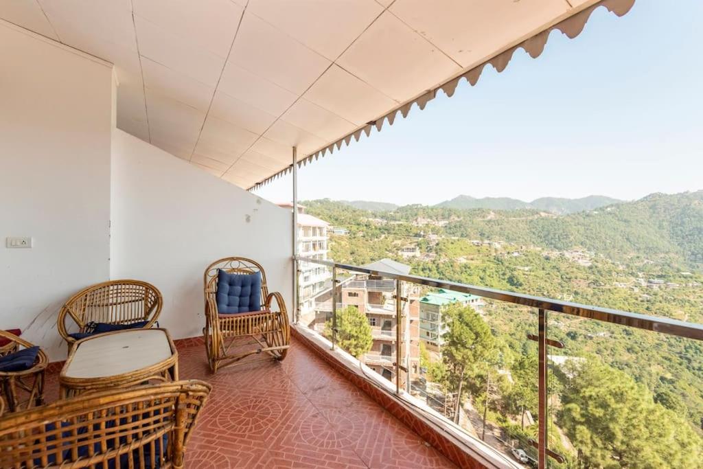 Kasauli Edge Apt With Balcony Exterior foto